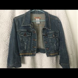 Cute cropped denim jean jacket worn once